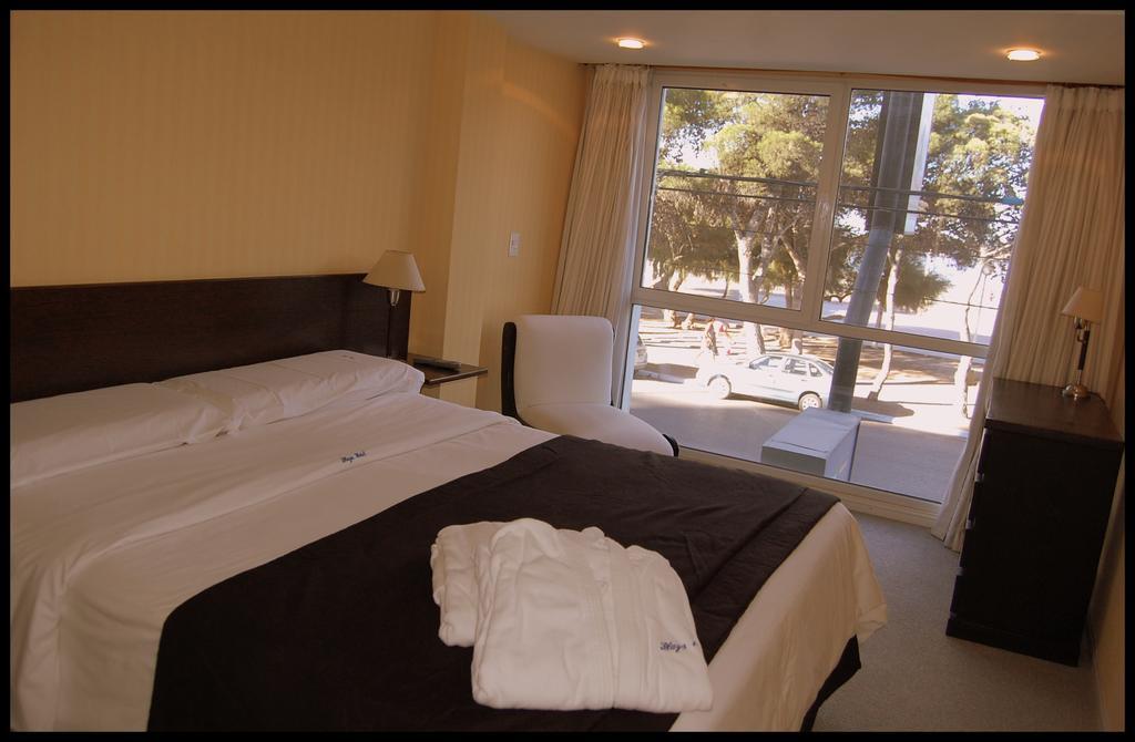 Playa Hotel Puerto Madryn Eksteriør billede